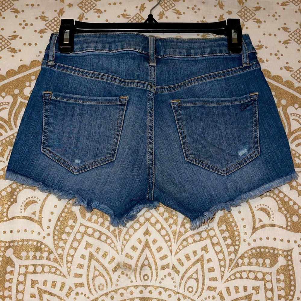 “AMERICAN RAG” LADIES BUTTON & ZIP-UP DENIM BLUE SHORTS WITH POCKETS, SIZE 0 - Picture 2 of 8
